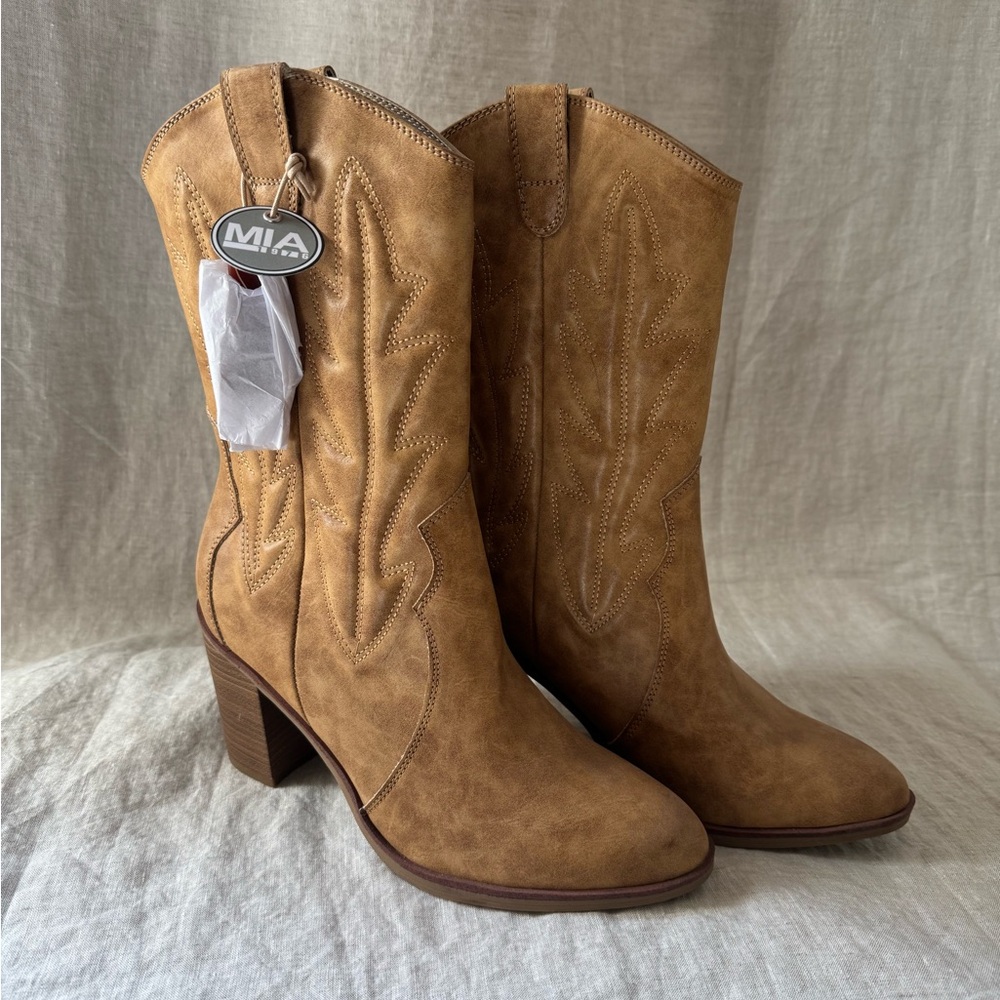 MIA Women's Brown Heeled Cowboy Boots
